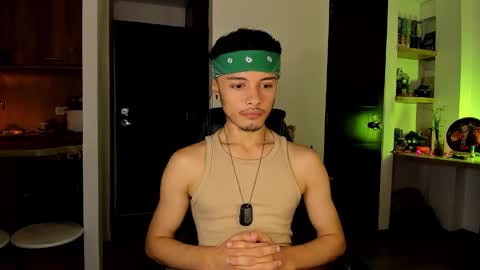 Snapshot of murielkarmesi chatting on January 18, 2:44 pm murielkarmesi online show from January 18, 2:44 pm