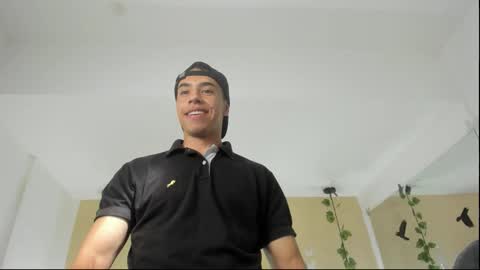 muscle scott online show from October 27, 7:38 pm