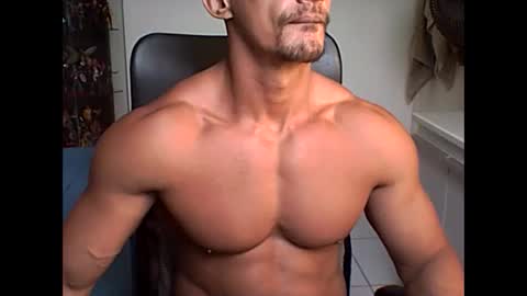 muscleoss online show from January 14, 2:32 pm