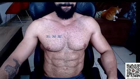 Snapshot of muscleweed420 chatting on November 1, 9:08 pm Ragnar online show from November 1, 9:08 pm