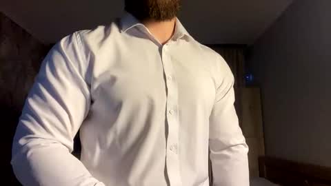 muscularjuggler online show from March 12, 4:58 pm