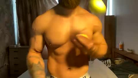 muscularjuggler online show from May 30, 3:39 am