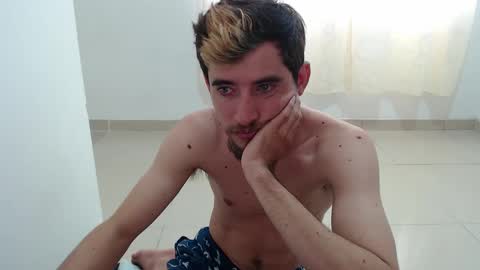 Snapshot of myke_xxx chatting on December 18, 6:46 pm mike online show from December 18, 6:46 pm