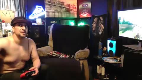 Snapshot of n3v3rpanic1 chatting on January 29, 11:14 pm SnackPants online show from January 29, 11:14 pm