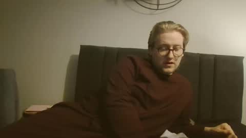 n_ryan98 online show from March 22, 12:15 am