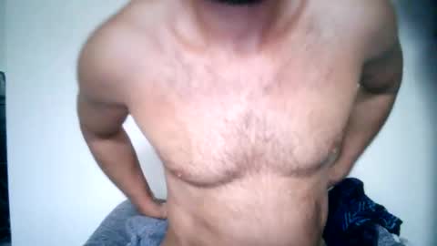 naked_dude25 online show from December 12, 7:37 pm