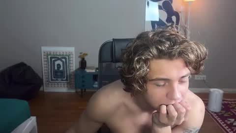 Snapshot of namiraaxel chatting on January 18, 8:30 pm Georges online show from January 18, 8:30 pm