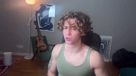 Snapshot of namiraaxel chatting on January 29, 8:04 pm Georges online show from January 29, 8:04 pm