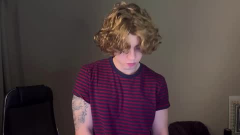 Snapshot of namiraaxel chatting on October 28, 7:16 pm Georges online show from October 28, 7:16 pm