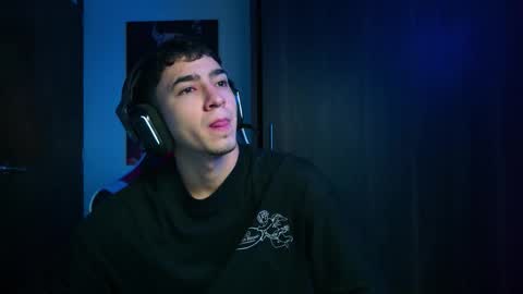 Snapshot of naranjo_seb chatting on October 19, 11:13 am sebastian online show from October 19, 11:13 am