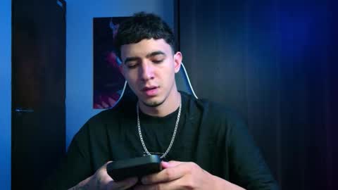 Snapshot of naranjo_seb chatting on October 31, 10:18 am sebastian online show from October 31, 10:18 am