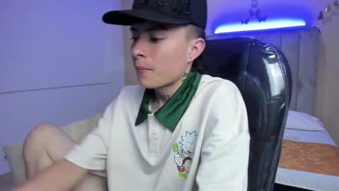 Nascary Fox online show from February 6, 8:39 pm