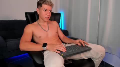 Nathan online show from October 17, 9:08 pm