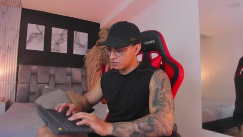 nathan_gross online show from February 6, 2:33 am