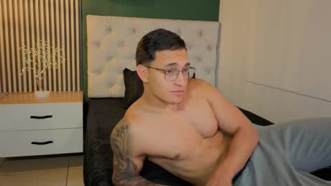 nathan_gross online show from September 26, 5:05 am