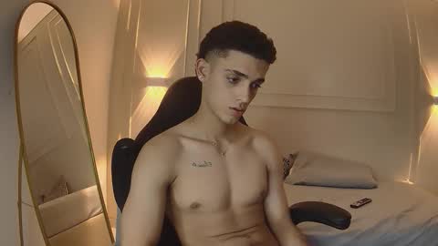 nathan_shimmer online show from December 19, 9:34 pm