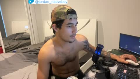 native_boy2 online show from June 7, 4:19 am