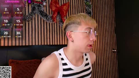 Snapshot of naughty__chris chatting on January 4, 12:16 pm Christopher  Chris online show from January 4, 12:16 pm