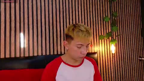 Snapshot of naughty__chris chatting on February 19, 12:44 pm Christopher  Chris online show from February 19, 12:44 pm