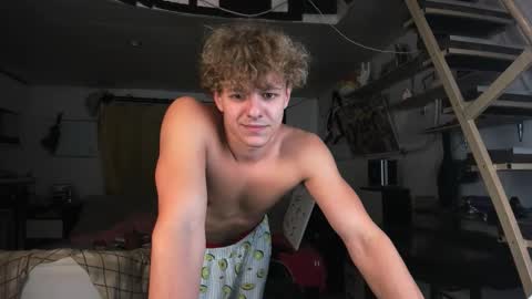 Nik online show from September 22, 7:13 pm