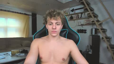 Nik online show from February 23, 1:38 pm