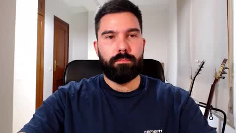 Snapshot of naughtybear_69 chatting on October 27, 4:42 pm Tom online show from October 27, 4:42 pm