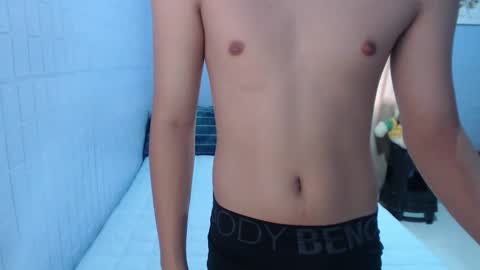 Snapshot of naughtyboytoni chatting on October 16, 1:13 am naughtyboytoni online show from October 16, 1:13 am