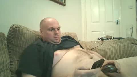 NaughtyGadget online show from April 6, 7:14 pm