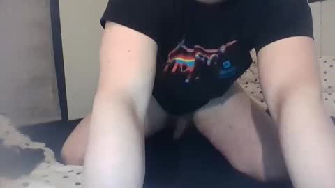 naughtyson_99 online show from May 1, 10:23 pm