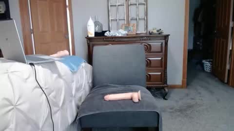 NEIGHBORGUY4U online show from June 8, 4:08 pm