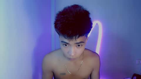 neil_asian69 online show from November 10, 10:26 pm