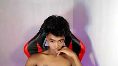 Snapshot of neil_asian69 chatting on October 16, 4:09 am neil_asian69 online show from October 16, 4:09 am