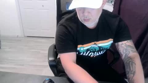 nelsonbucara online show from May 9, 7:59 pm