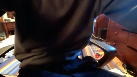 Snapshot of nerdyboi22 chatting on March 2, 8:25 pm nerdyboi22 online show from March 2, 8:25 pm