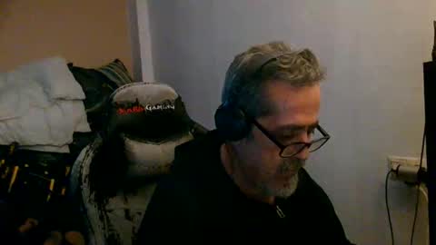 neron401 online show from March 29, 6:19 pm