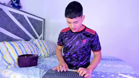 Snapshot of niall_falcon chatting on March 3, 6:07 pm Niall  online show from March 3, 6:07 pm