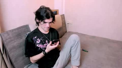 Snapshot of nic_ky chatting on October 24, 6:53 pm Nick PVT is open FanslyTwitter - Nic kycb online show from October 24, 6:53 pm