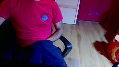 Snapshot of nicecck24 chatting on December 9, 6:02 am nicecck24 online show from December 9, 6:02 am