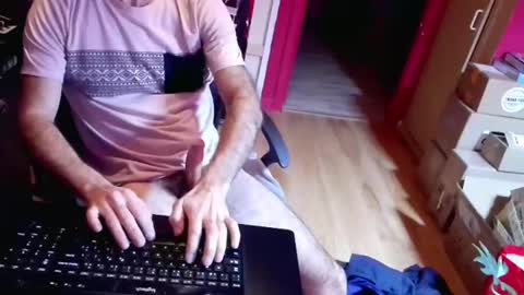 Snapshot of nicecck24 chatting on February 7, 5:10 am nicecck24 online show from February 7, 5:10 am