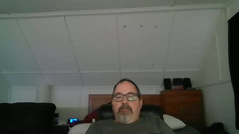Snapshot of niceguy7208 chatting on October 26, 10:01 pm niceguy7208 online show from October 26, 10:01 pm