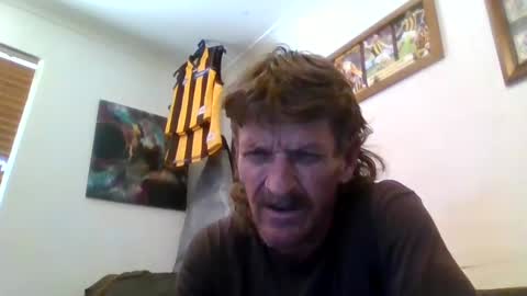 Snapshot of niceozziecockxxx chatting on January 29, 1:05 am Sexiishaine online show from January 29, 1:05 am