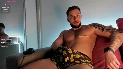 Nicholassx online show from November 17, 5:16 pm