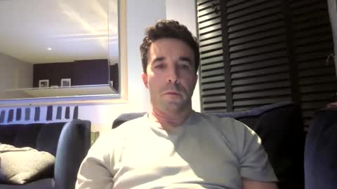 James online show from October 19, 10:02 pm