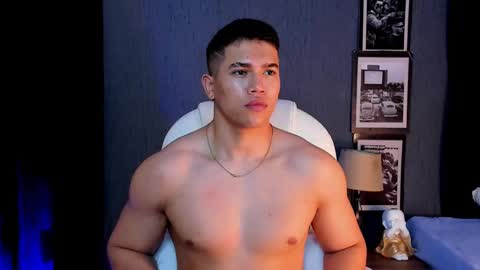 nick fenix online show from September 23, 6:24 am