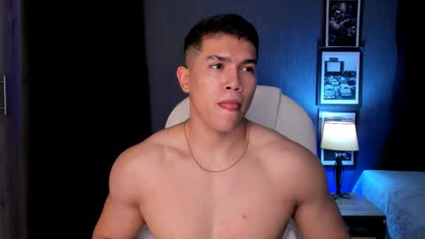 nick fenix online show from September 9, 4:56 am