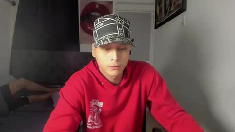 nick_master2 online show from May 28, 8:23 am