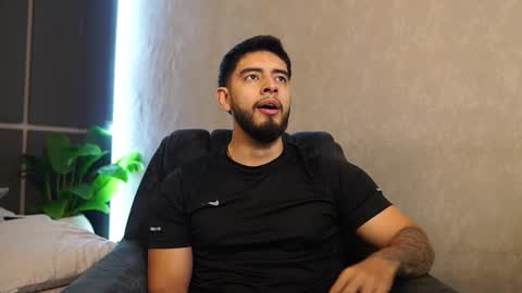 Jhohan online show from November 26, 12:30 pm