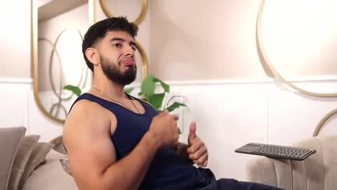 Jhohan online show from December 18, 1:18 pm