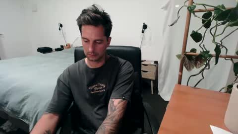 Snapshot of nickmaxx541 chatting on December 29, 12:23 pm Nick maxx online show from December 29, 12:23 pm