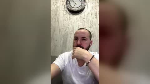 Julian online show from March 3, 12:07 am